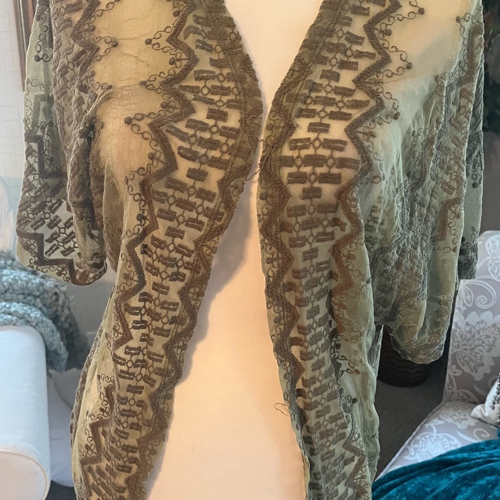Lace Komono loose fit M/L Olive Green.